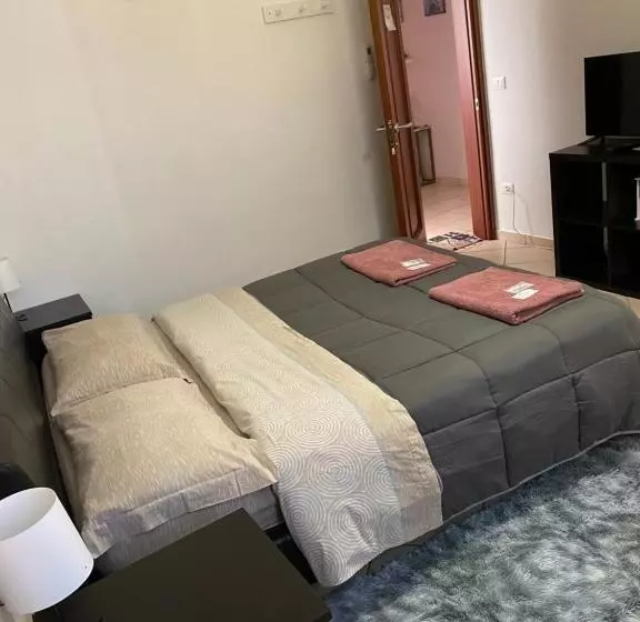 پانسیون Affittacamere Home&stazione Bologna