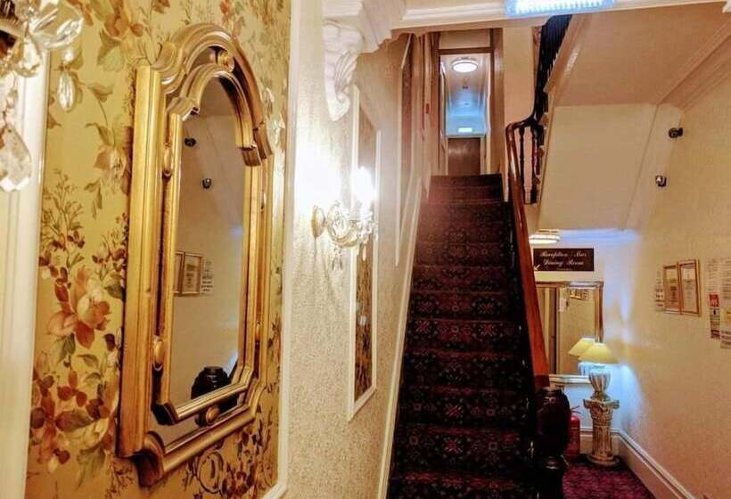 Пансион Gleneagles Albert Road