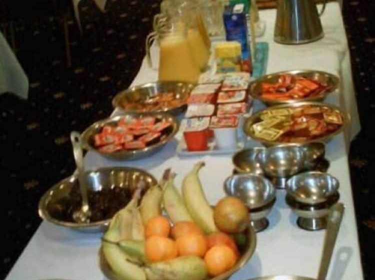 Пансион Gleneagles Albert Road