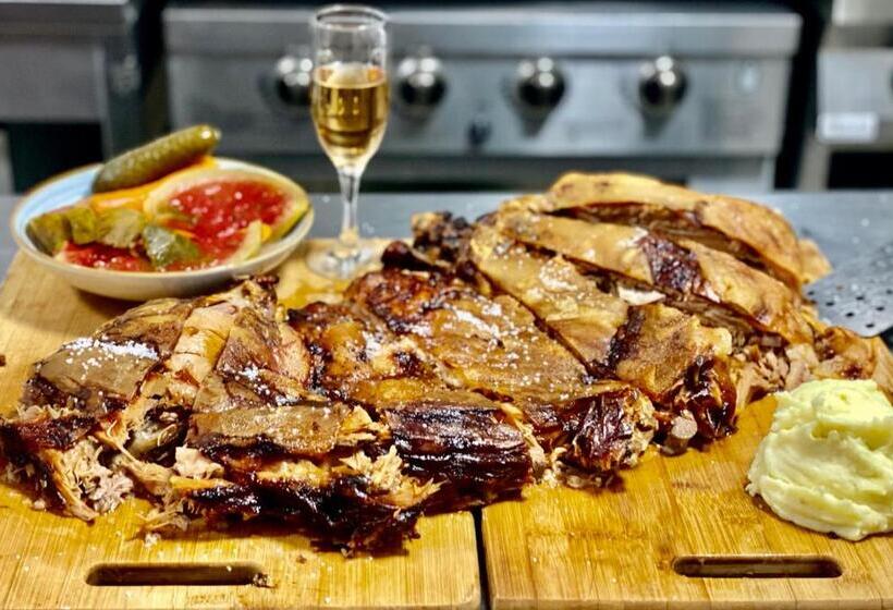 Pensiunea știuca șchioapă