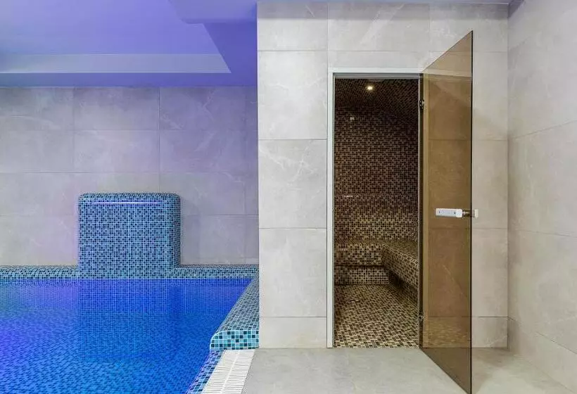 Premium Hotel & Spa