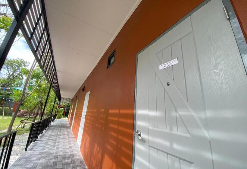 Kurort  I Am Cottage เฮือนแก้วมณี