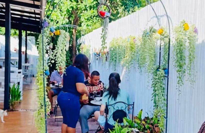 Kurort  I Am Cottage เฮือนแก้วมณี