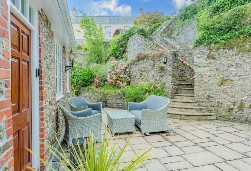 The Old Coach House Salcombe