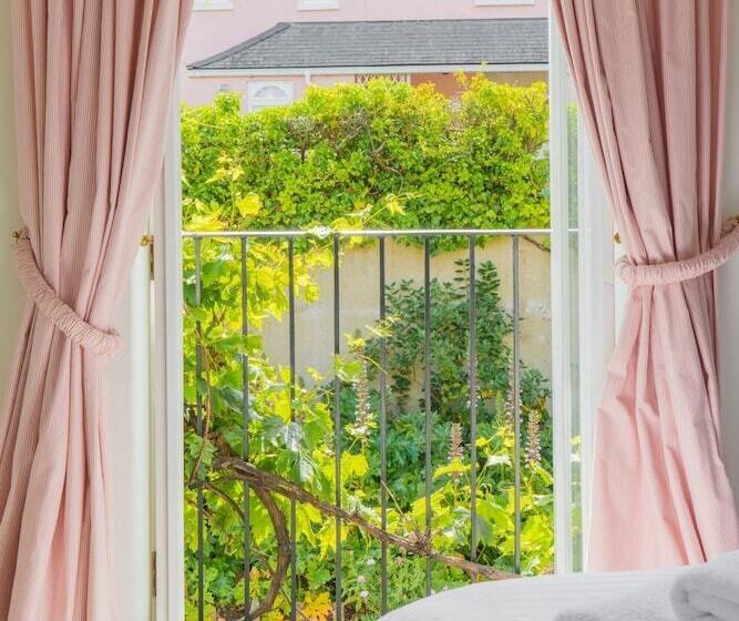 The Old Coach House Salcombe