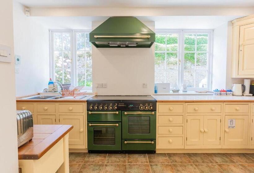 The Old Coach House Salcombe