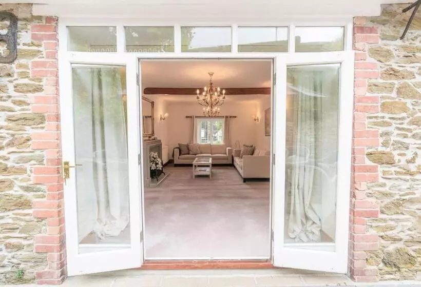 The Old Coach House Salcombe