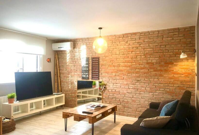 Adosado Para Familias Al Lado De La Playa, Con Piscina