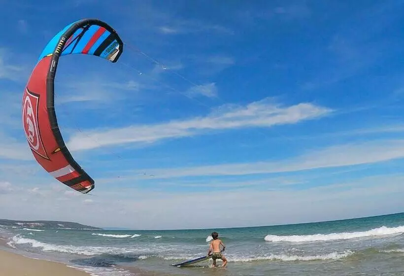 ユースホステル Weißer Schwan белият лебед