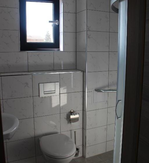 هاستل Weißer Schwan белият лебед