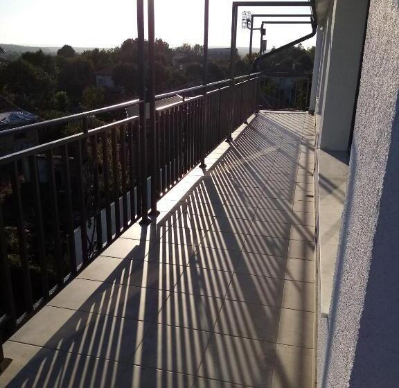 هاستل Weißer Schwan белият лебед