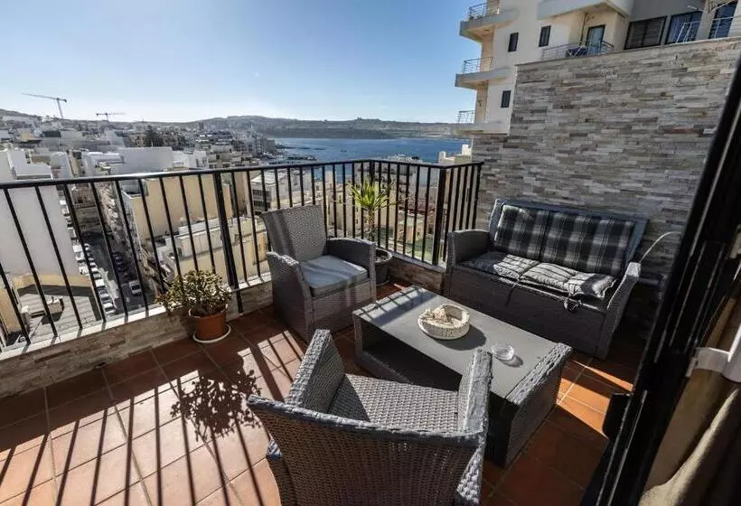 Amazing Seaview Duplex Penthouse