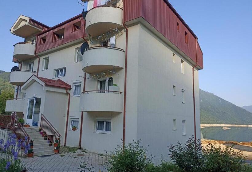 Apartment Lake Story