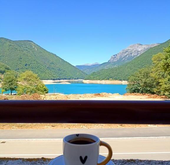 Apartment Lake Story