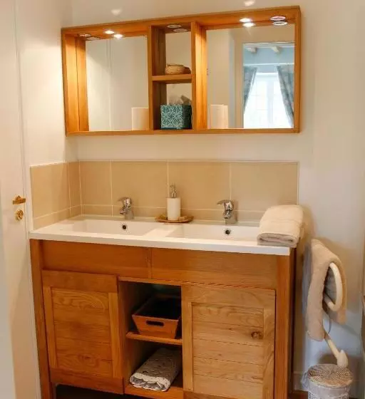 Aamiaismajoitus (B&B) Chambres D Hôtes Du Bas Manoir