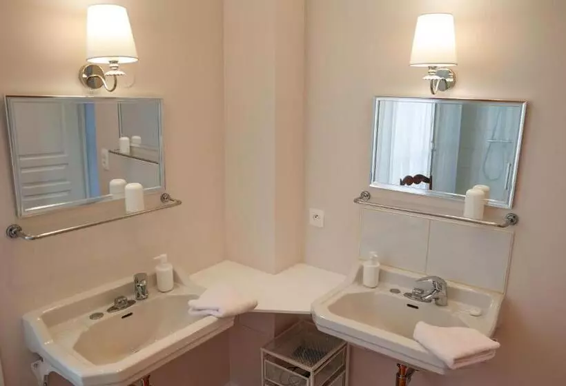 Aamiaismajoitus (B&B) Chambres D Hôtes Du Bas Manoir