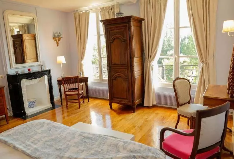 Aamiaismajoitus (B&B) Chambres D Hôtes Du Bas Manoir