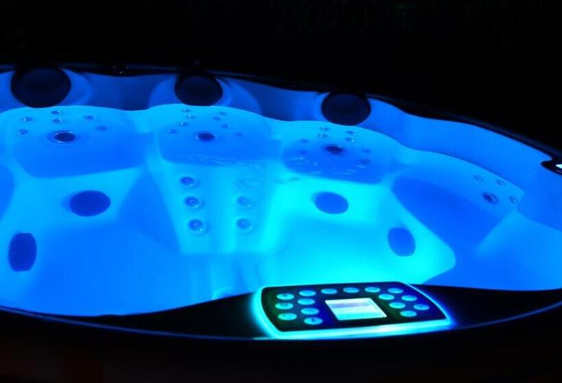 Il Trullo Bianco Country House & Spa