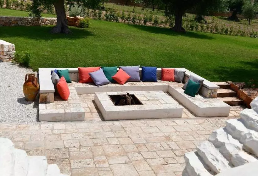Il Trullo Bianco Country House & Spa