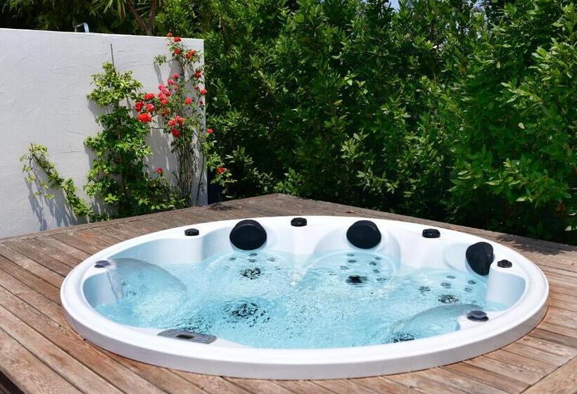 Il Trullo Bianco Country House & Spa