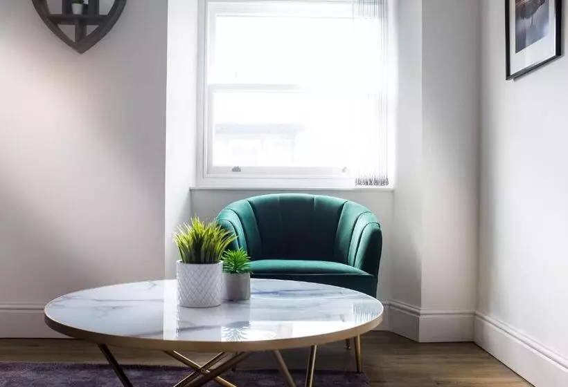 Monterey Residence   Stunning, Duplex Apartment In The Heart Of Kendal