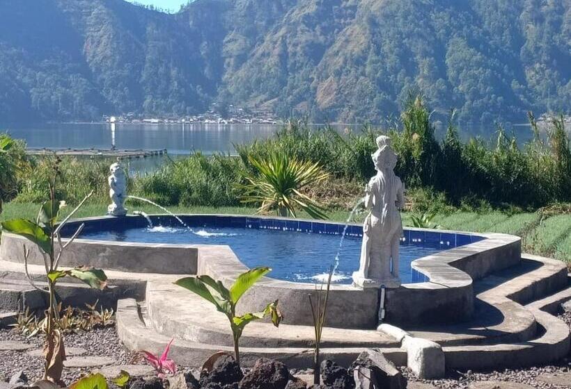 بنسيون Lakeside Log Cabins