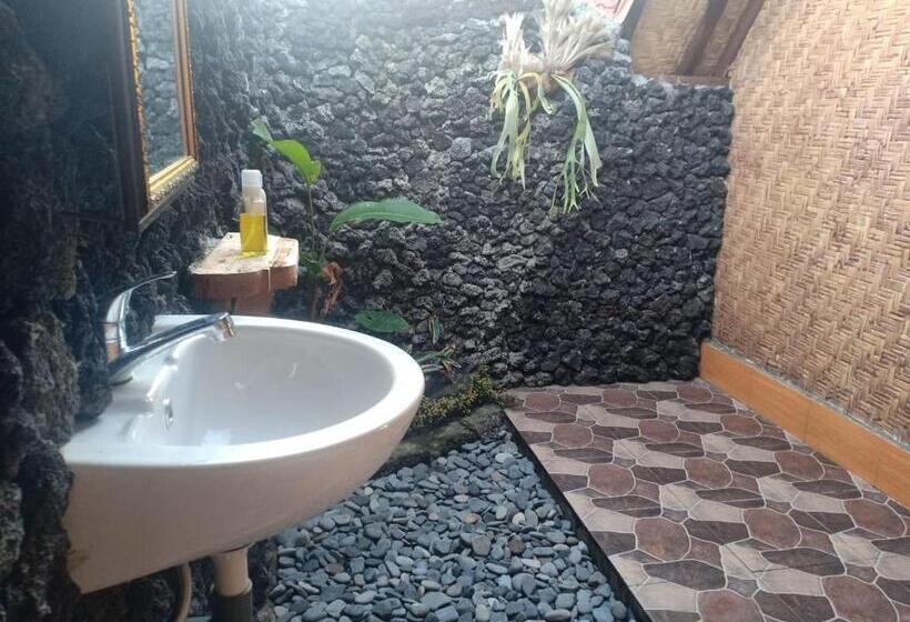 بنسيون Lakeside Log Cabins