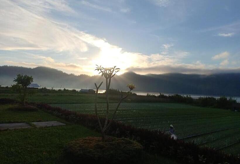 بنسيون Lakeside Log Cabins