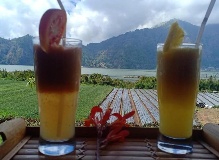 بنسيون Lakeside Log Cabins