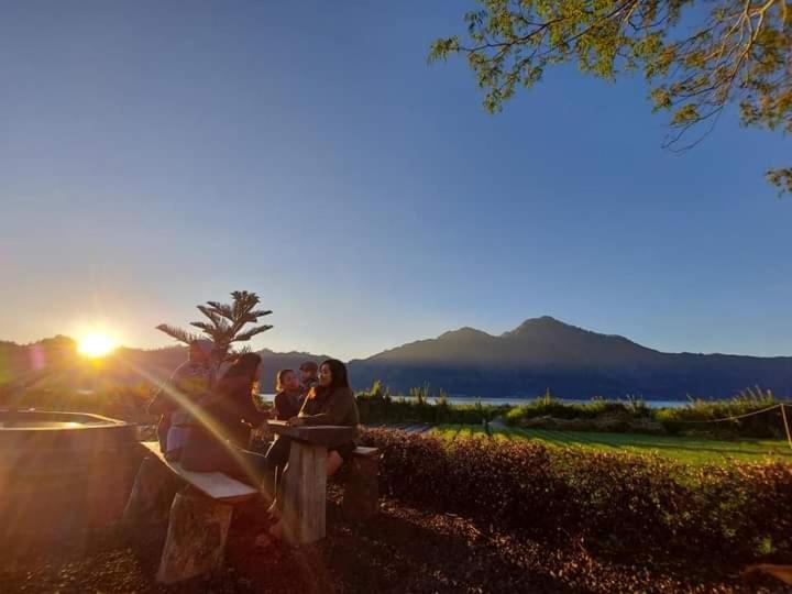بنسيون Lakeside Log Cabins