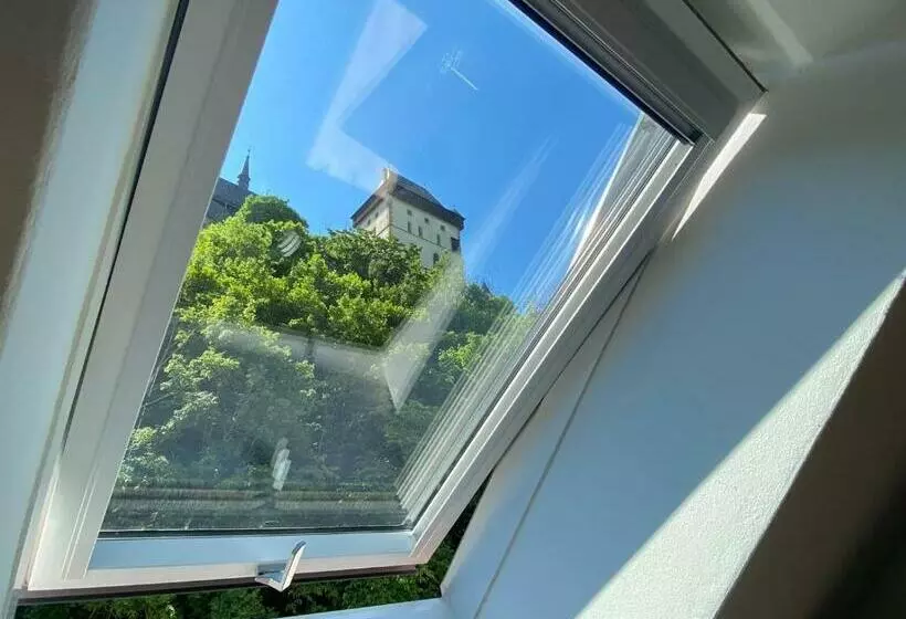 Majatalo Penzion U Adama