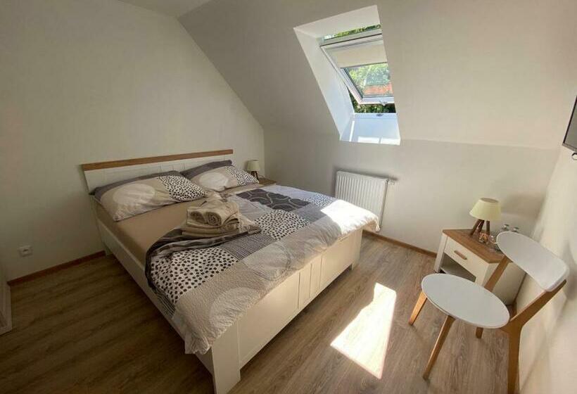 פנסיון Penzion U Adama