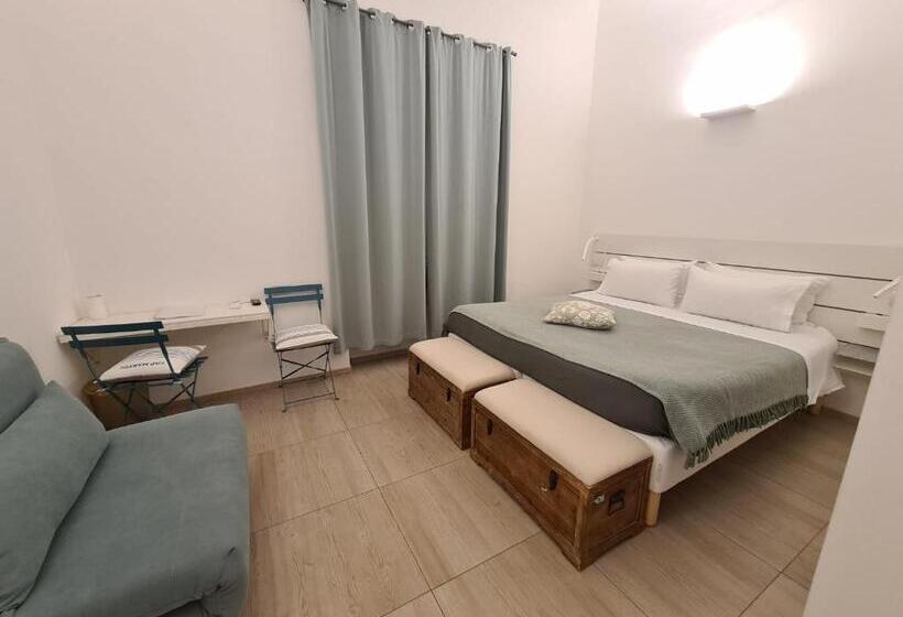 Central Savona B&b