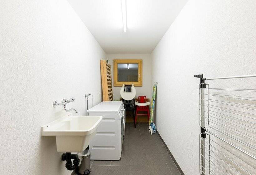 Crystal De Neige Luxury Chalet Spa & Jacuzzi