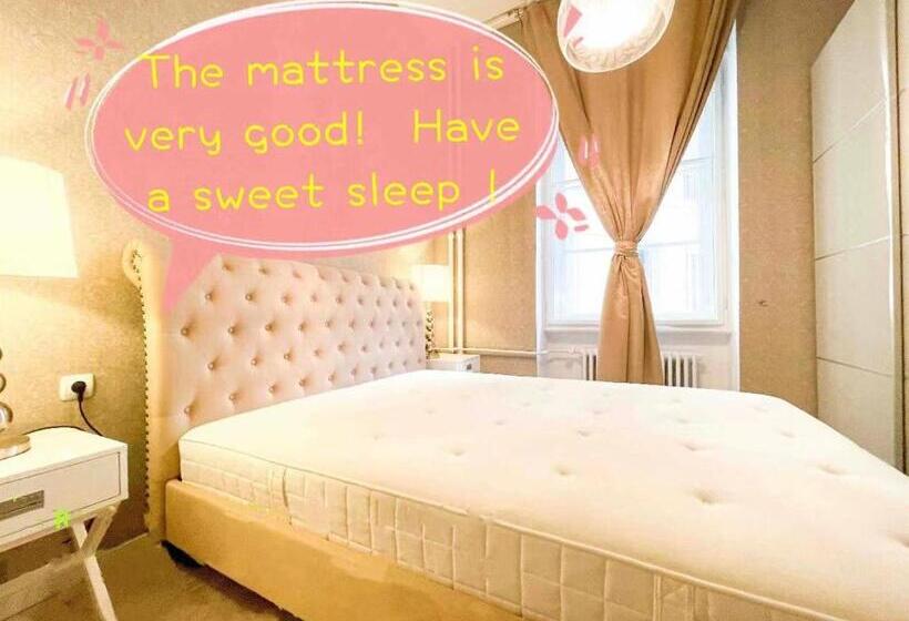 Downtown Deak Ferris Wheel Luxury Home