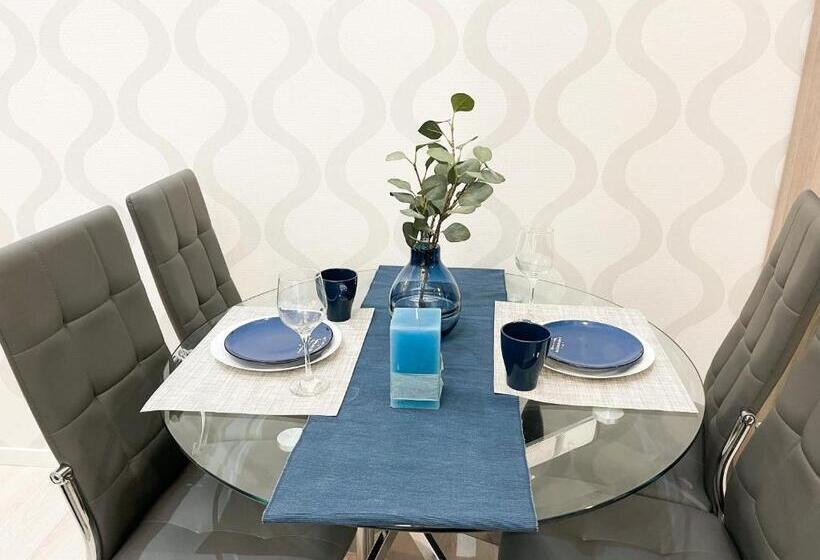 Downtown Deak Ferris Wheel Luxury Home