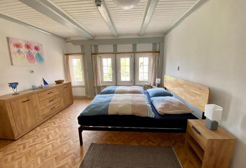 Großes Ferienhaus An Der Ostsee Oldevighus