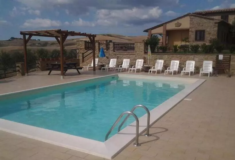Hotelli Agriturismo Casa Al Povero
