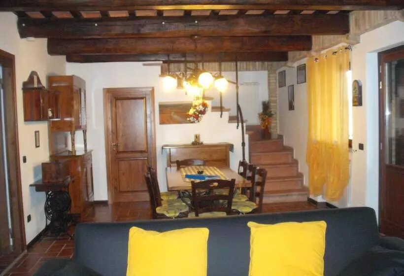 Hotelli Agriturismo Casa Al Povero