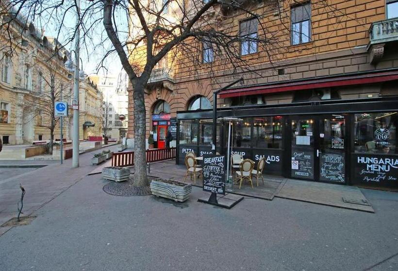Cosy Cottage   Cheerful Apartment In The Center