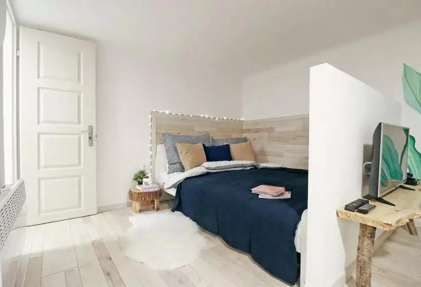 Cosy Cottage   Cheerful Apartment In The Center