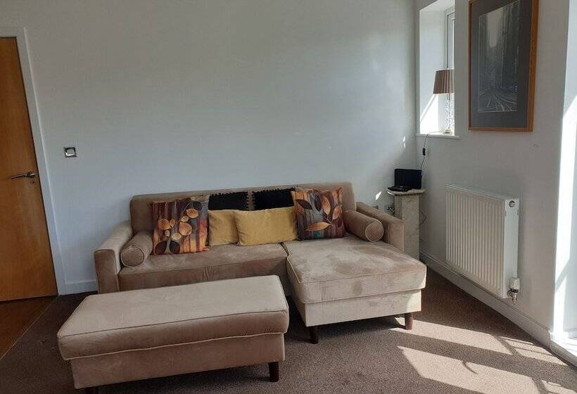 Early Knights At Huddersfield