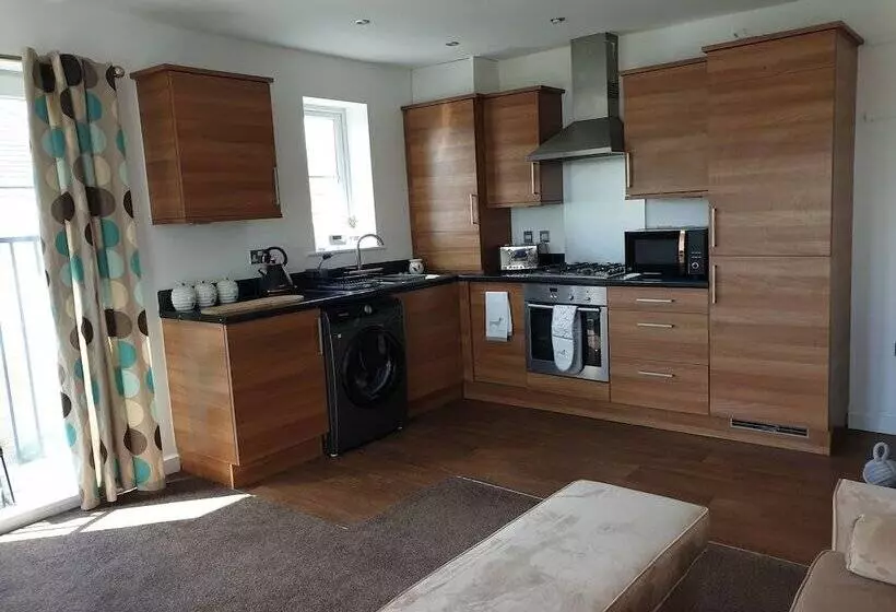 Early Knights At Huddersfield