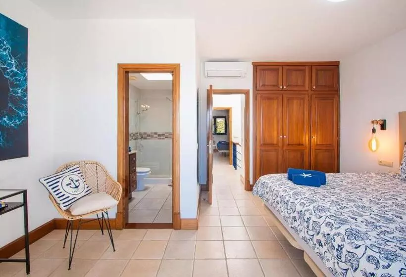 Frontline Villa 26, Modern Coastal Design With Amazing Views