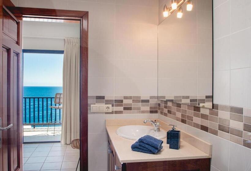 Frontline Villa 26, Modern Coastal Design With Amazing Views