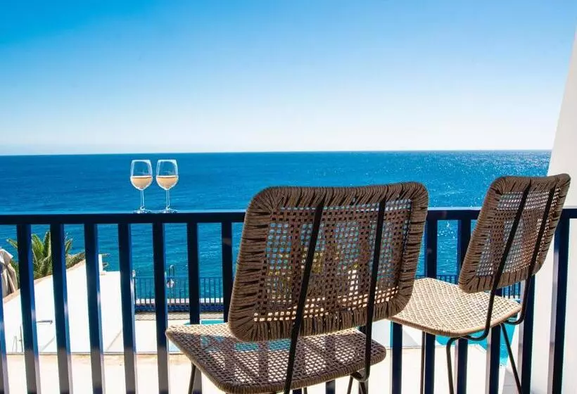 Frontline Villa 26, Modern Coastal Design With Amazing Views