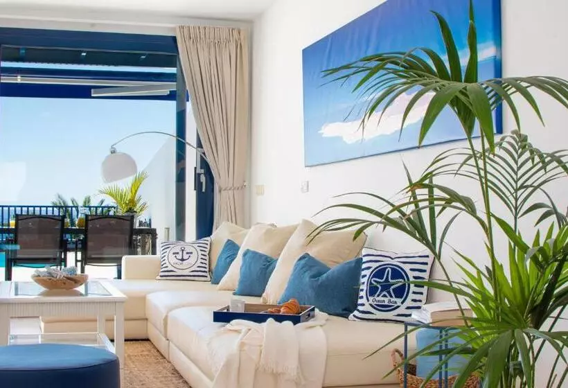 Frontline Villa 26, Modern Coastal Design With Amazing Views