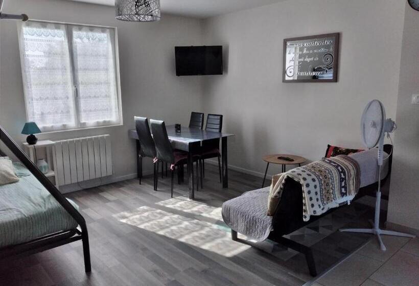 Maison Studio Individuelle Fraichement Rénovée