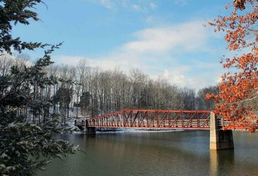 Newly Renovated Cozy Place Minutes From The Lake