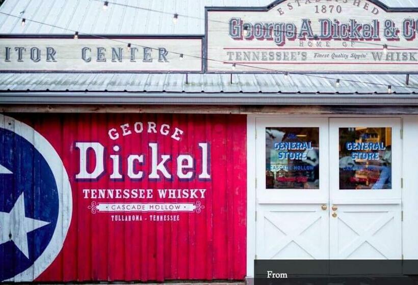 Newly Renovated Cozy Place Minutes From The Lake